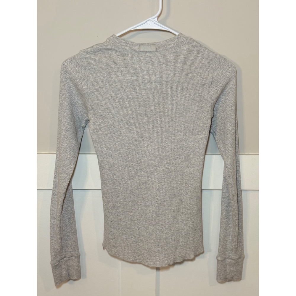 Women's SKIMS Stretch Cotton Rib Long Sleeve Henley Top XS Light Grey - Picture 3 of 5